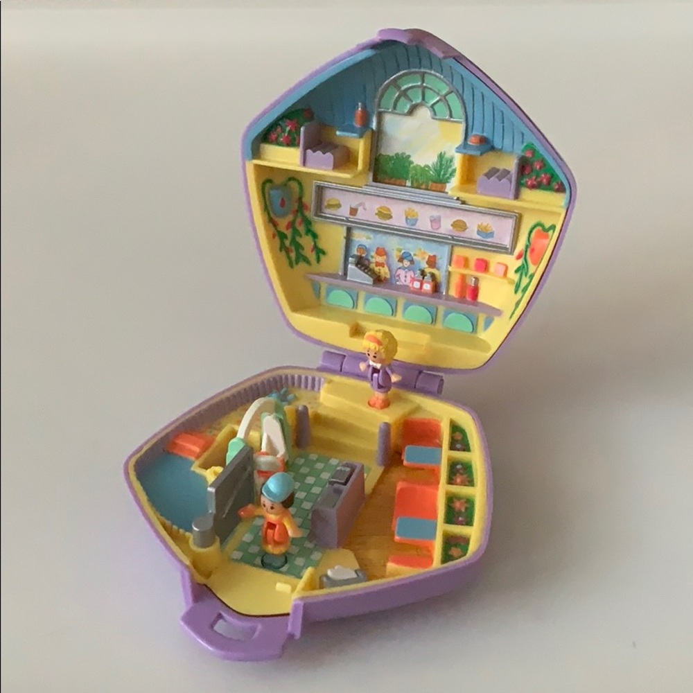 Vintage Polly Pocket Fast Food Restaurant Set